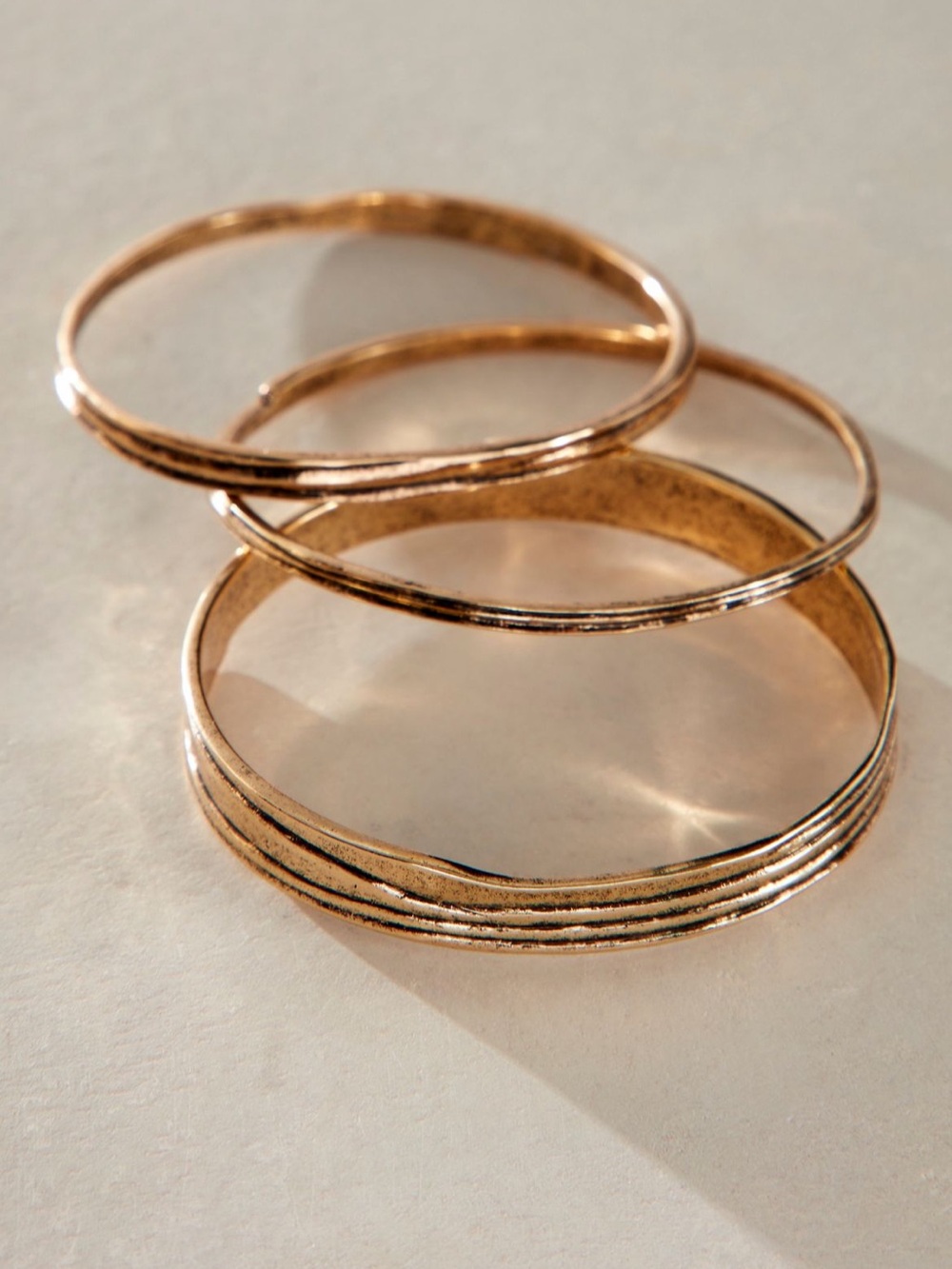 NWOT Free People Signature Gold Hammered Bangle Bracelet